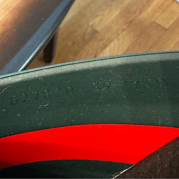 Gucci Red and Green Cross-Strap Slides - Picture 11 of 13